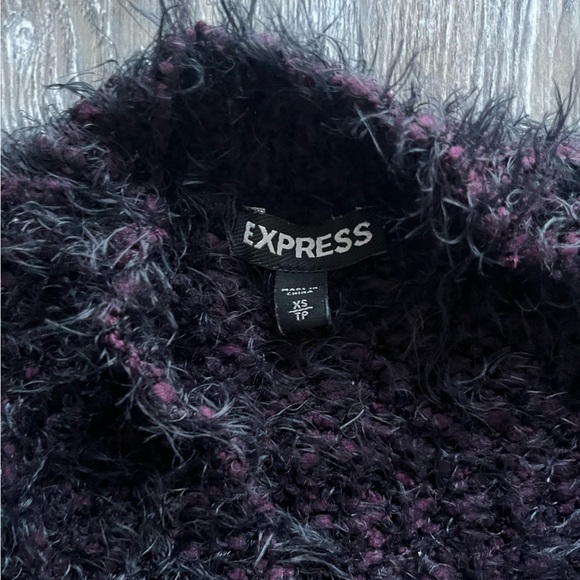 Express eyelash sweater - Picture 2 of 2